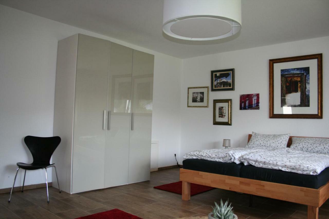 Apartment An Der Weinstrasse Oberotterbach ภายนอก รูปภาพ