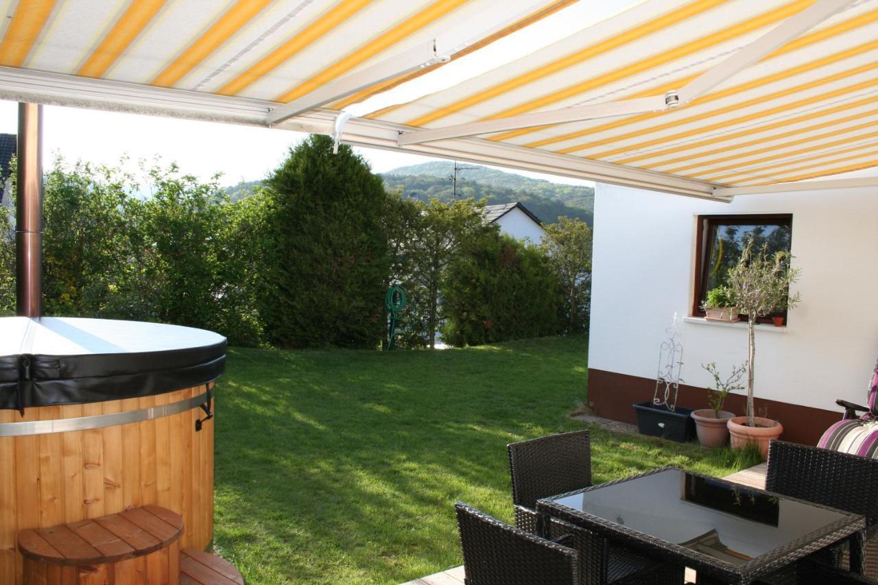Apartment An Der Weinstrasse Oberotterbach ภายนอก รูปภาพ